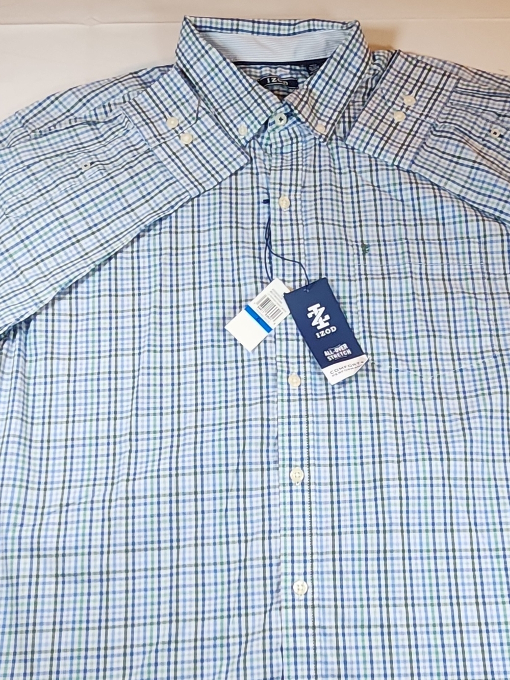 IZOD Men’s Blue & White Plaid Button-Down Shirt